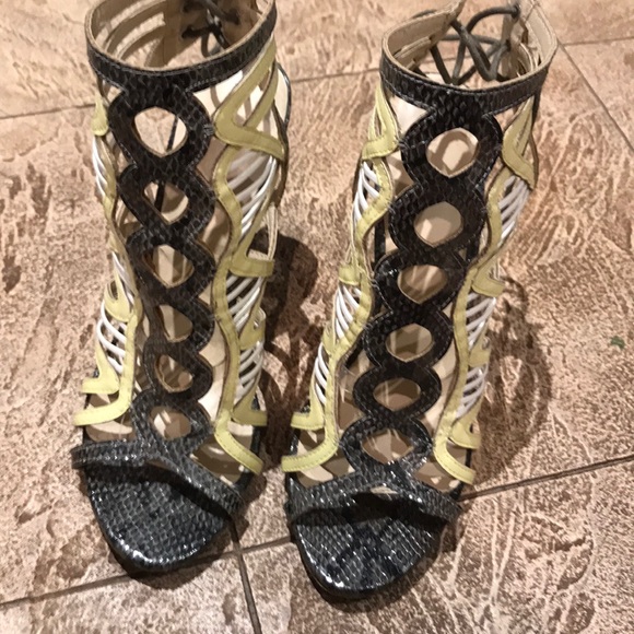 Charlotte Russe - Picture 3 of 4